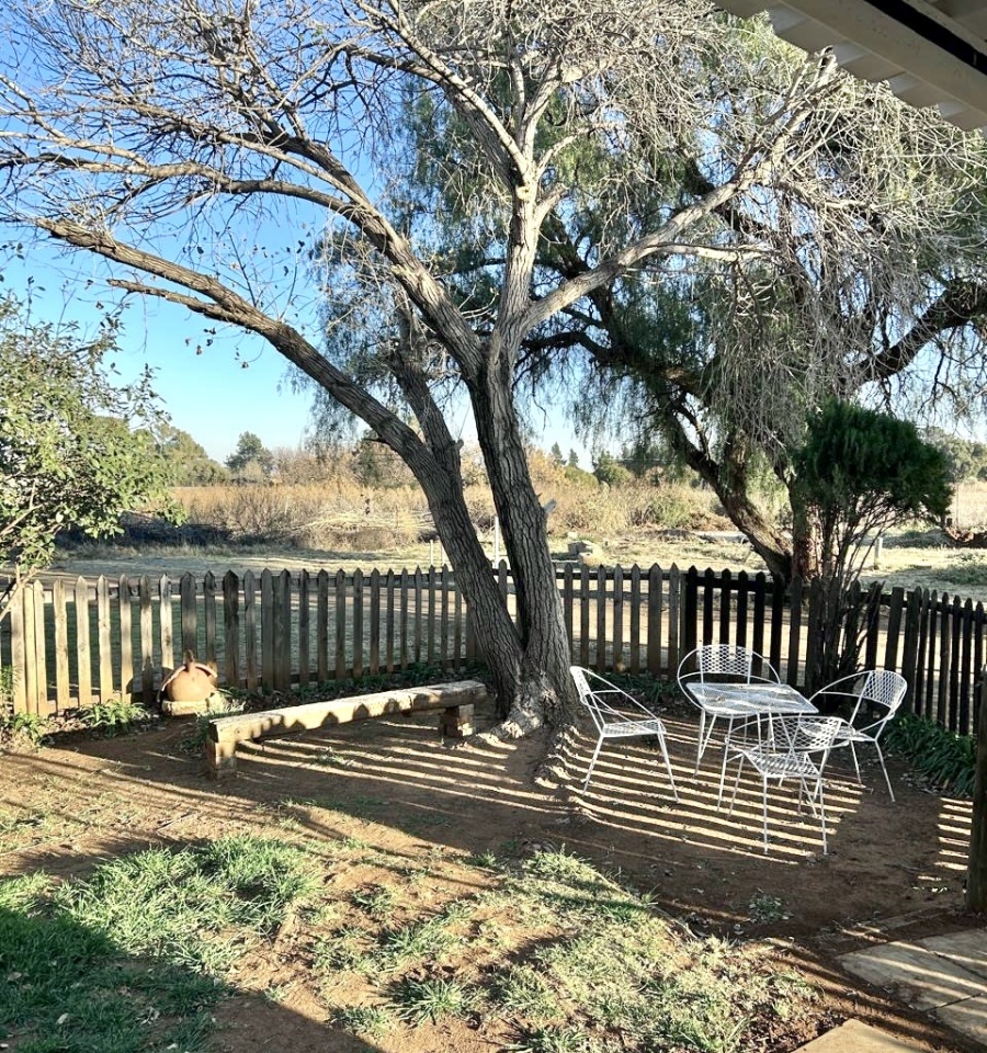 To Let Commercial Property for Rent in Vredenhof Sh Free State